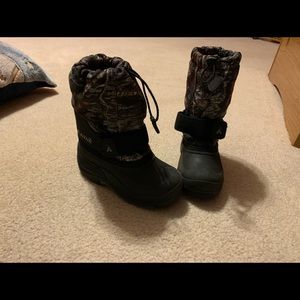 Boys kamik boots